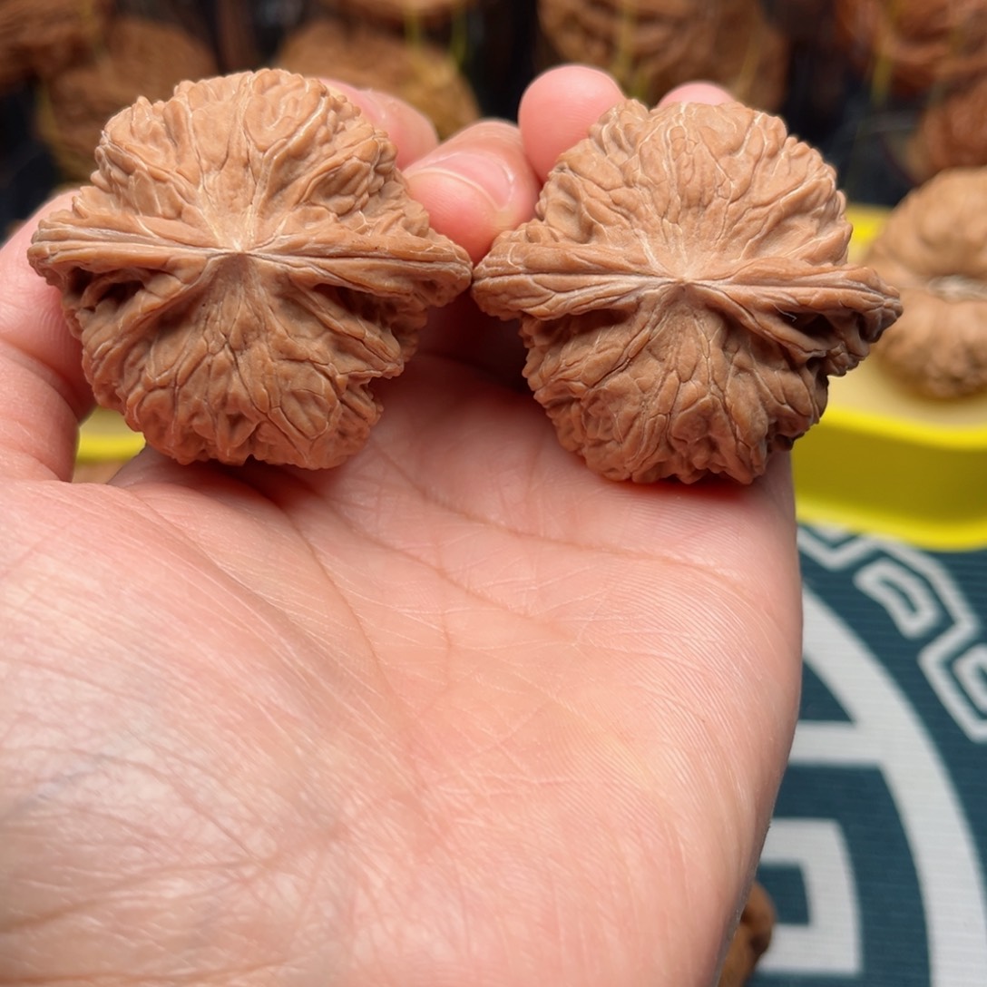 【闪购商品】桃木都****心文玩核桃手把件45磨盘