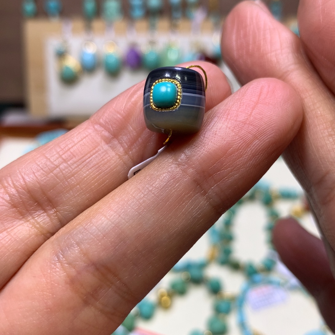 绿松石未镶嵌桶珠