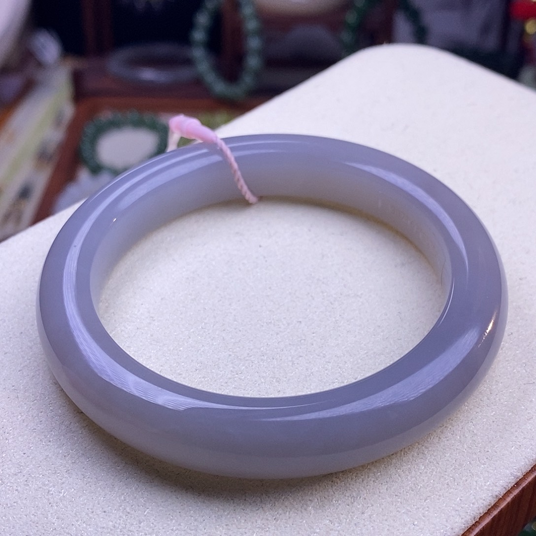 颈饰未镶嵌和田玉毕业级老坑料冰烟紫手镯57.6