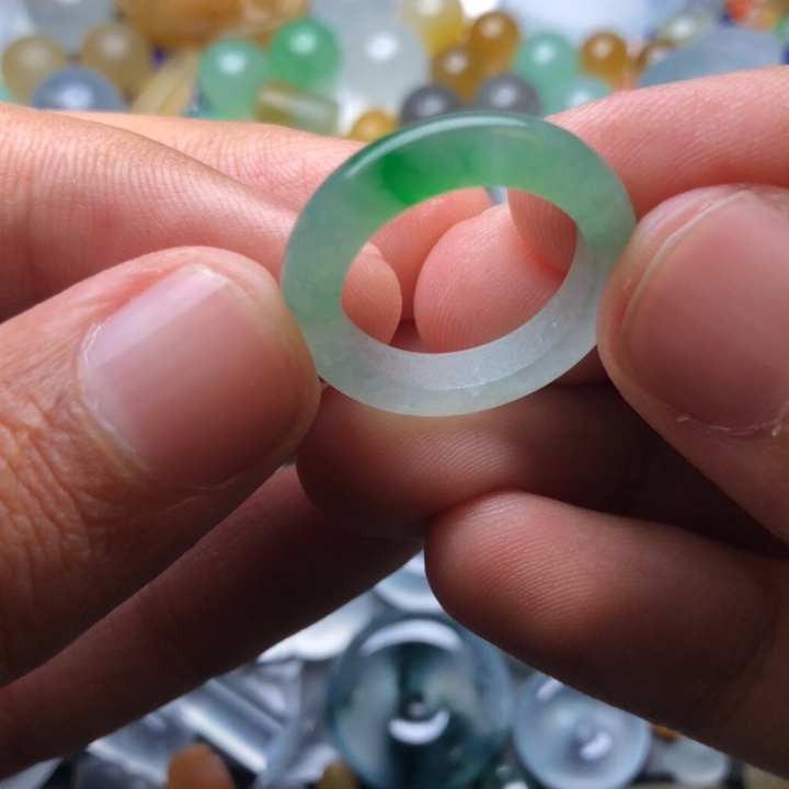 未镶嵌定制翡翠挂件