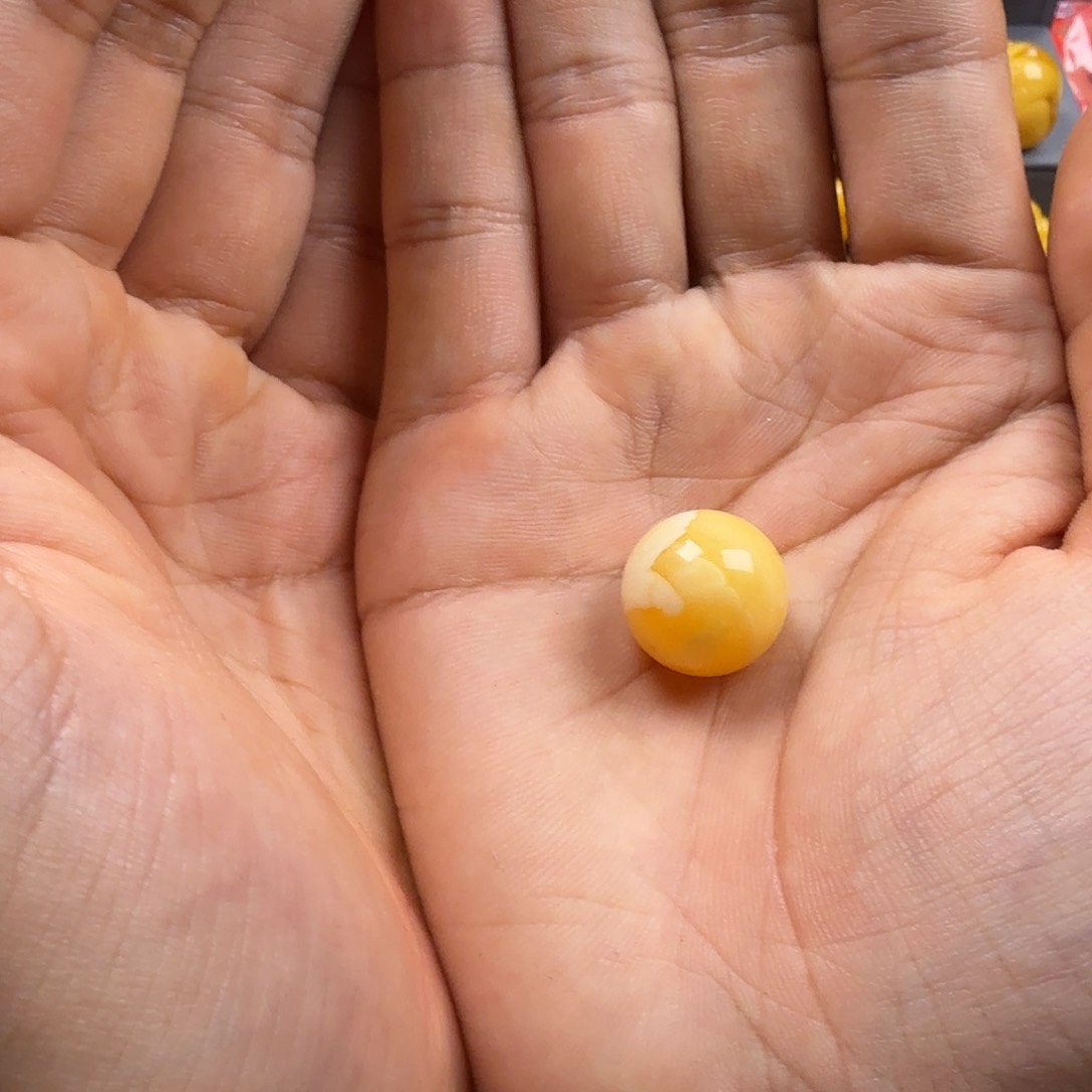 琥珀珠宝奇石未镶嵌E****菲