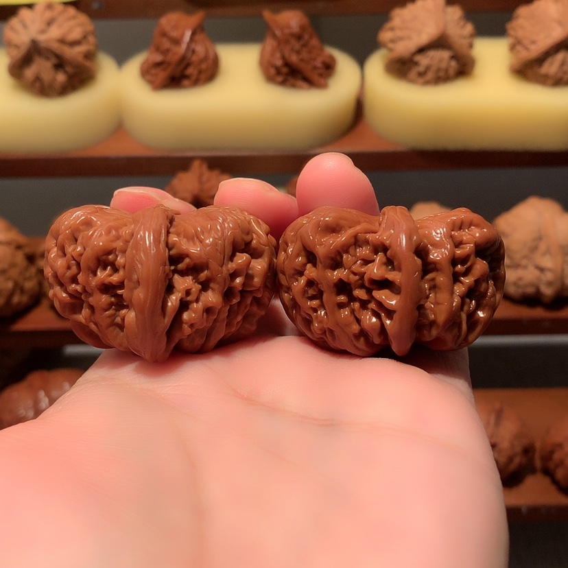 【闪购商品】文玩核桃把件四座楼元宝