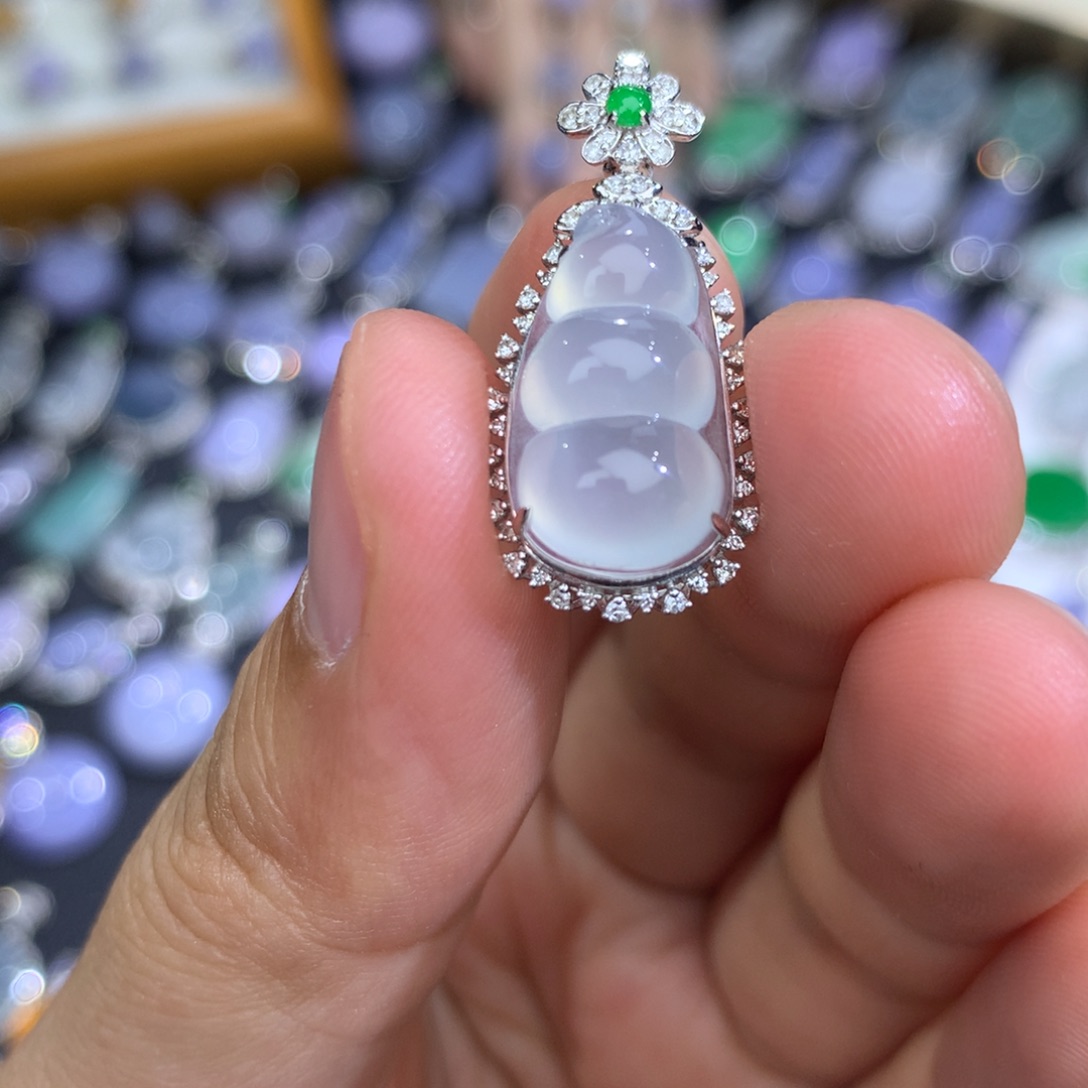 翡翠18K金镶嵌吊坠(不含链)签收后48小时鉴赏期