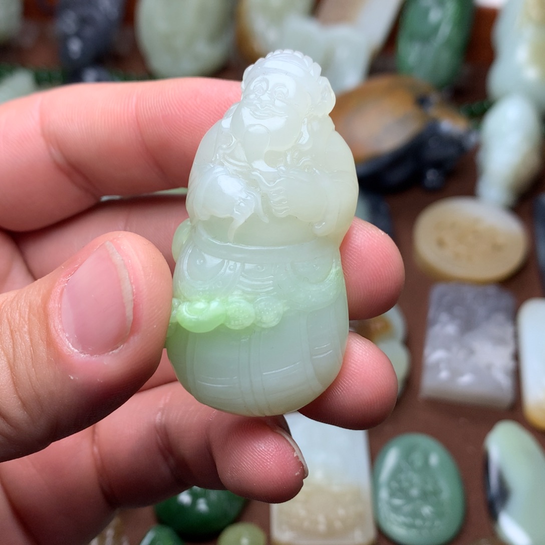 和田玉挂件未镶嵌