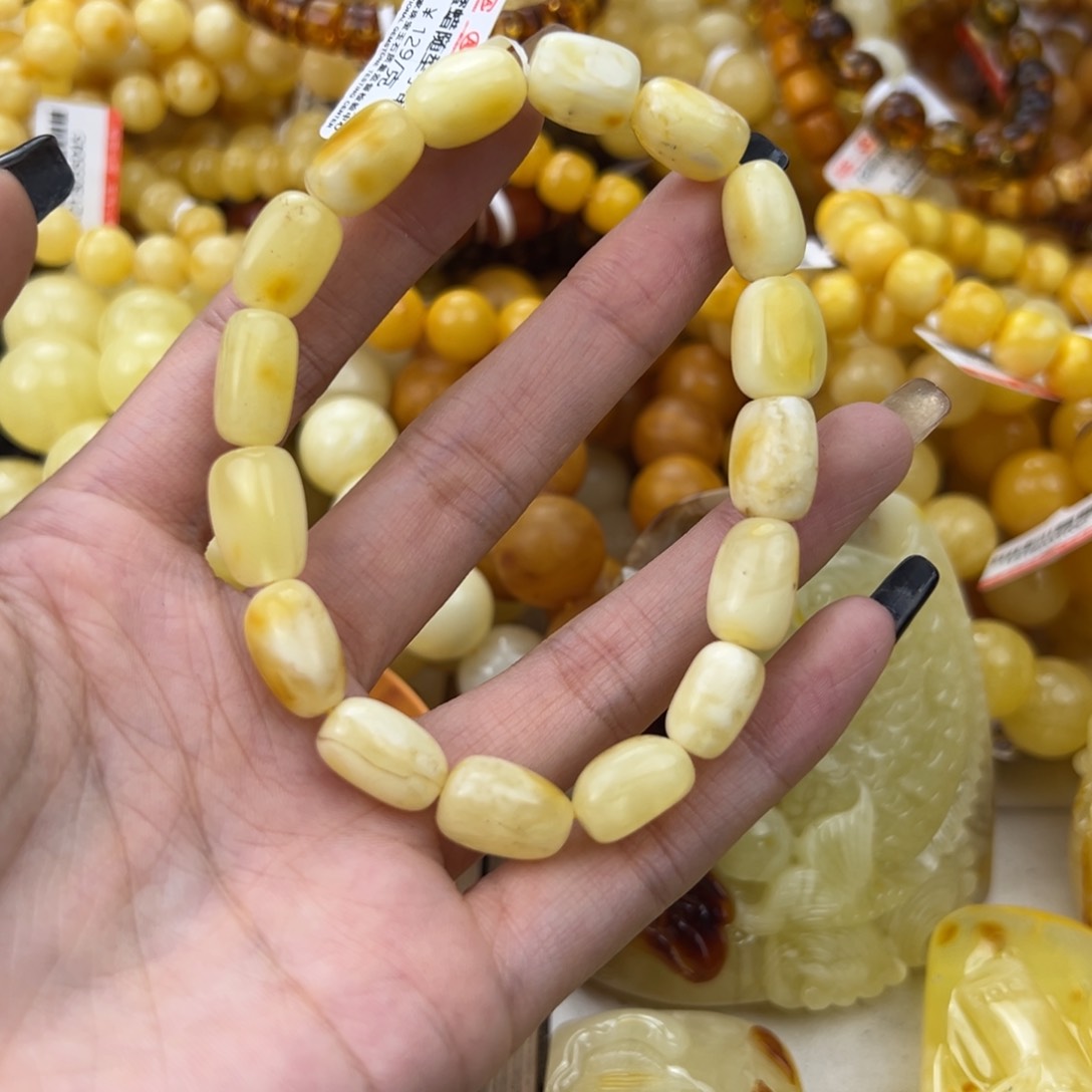 琥珀珠宝奇石未镶嵌