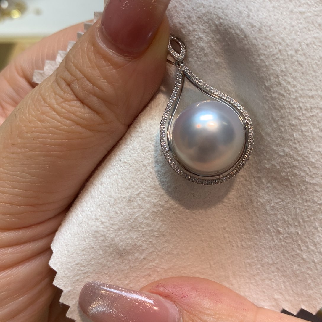 海水珍珠颈饰18K金镶嵌