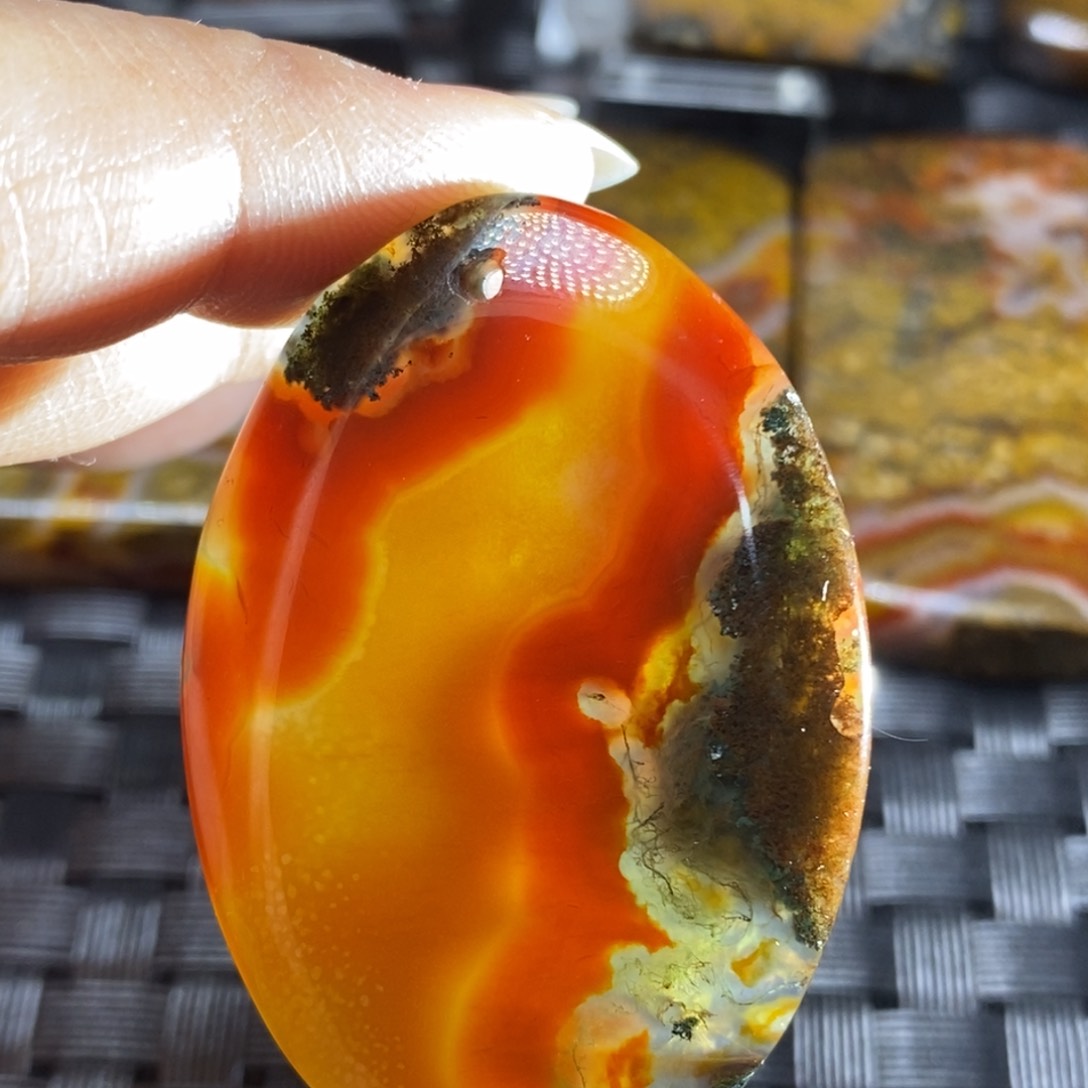 玛瑙/玉髓颈饰未镶嵌