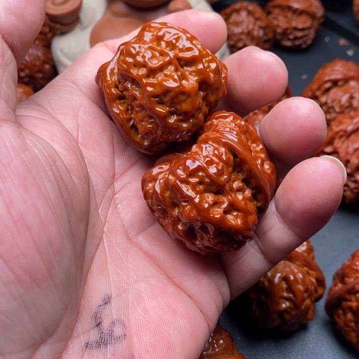 核桃别*冯蛤蟆头123