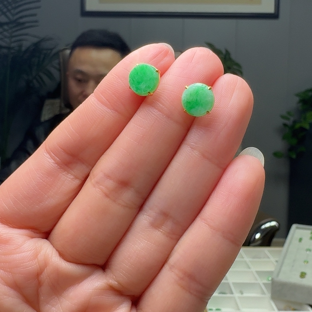 翡翠18K金镶嵌耳饰天然