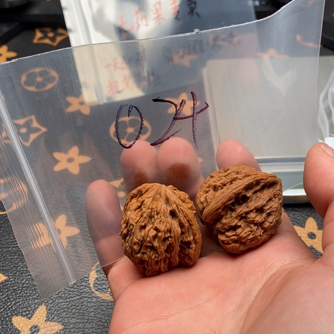 文玩核桃吊坠密文