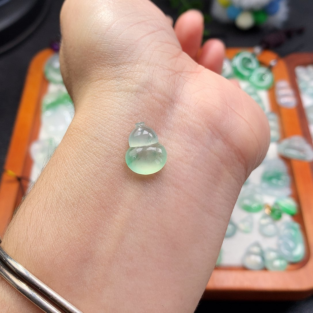 吊坠(不含链)未镶嵌翡翠葫芦