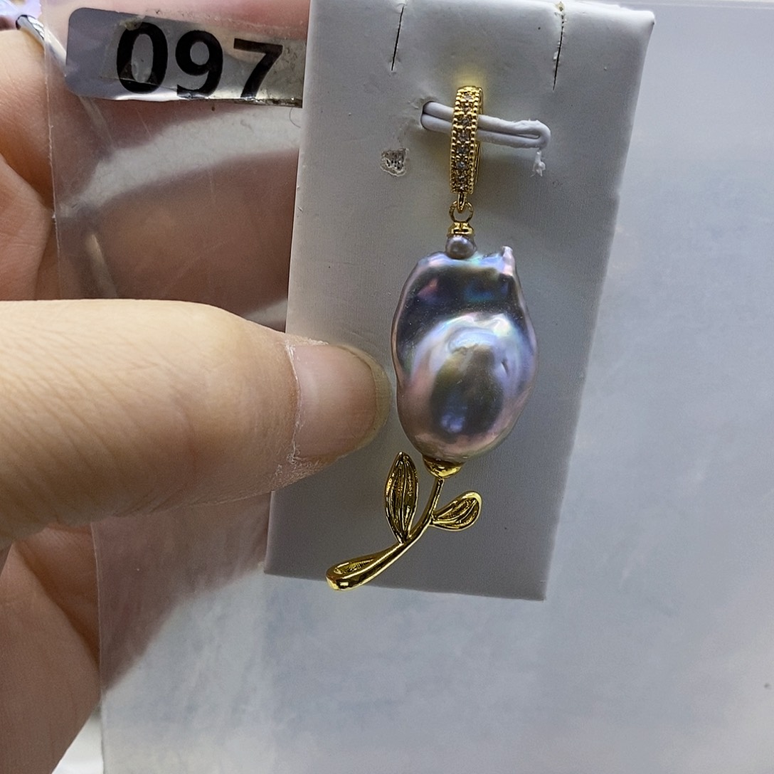 颈饰合金淡水珍珠