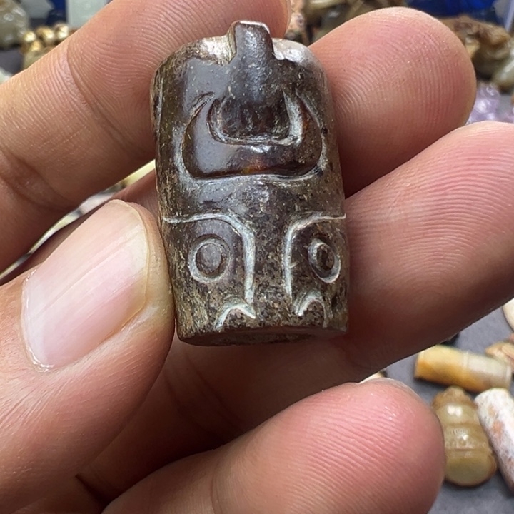 摆件摆件……………………