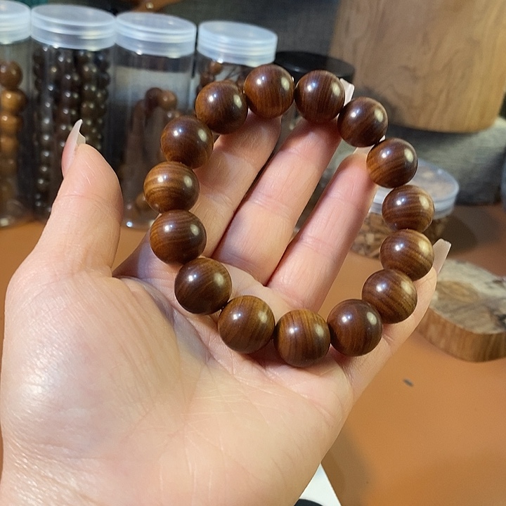 檀香木老山檀香1.5沉水