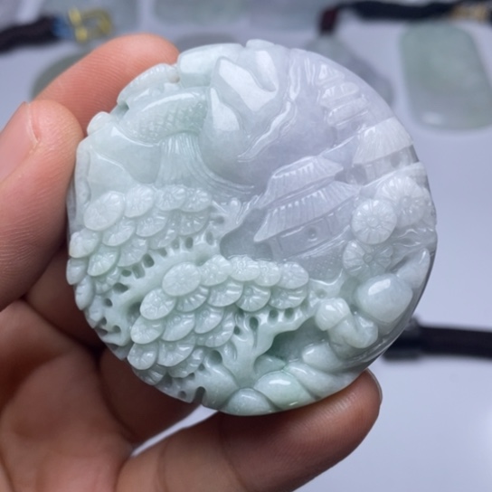 翡翠未镶嵌颈饰翡翠