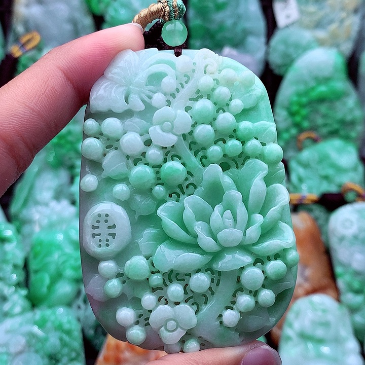 翡翠吊坠(不含链)未镶嵌