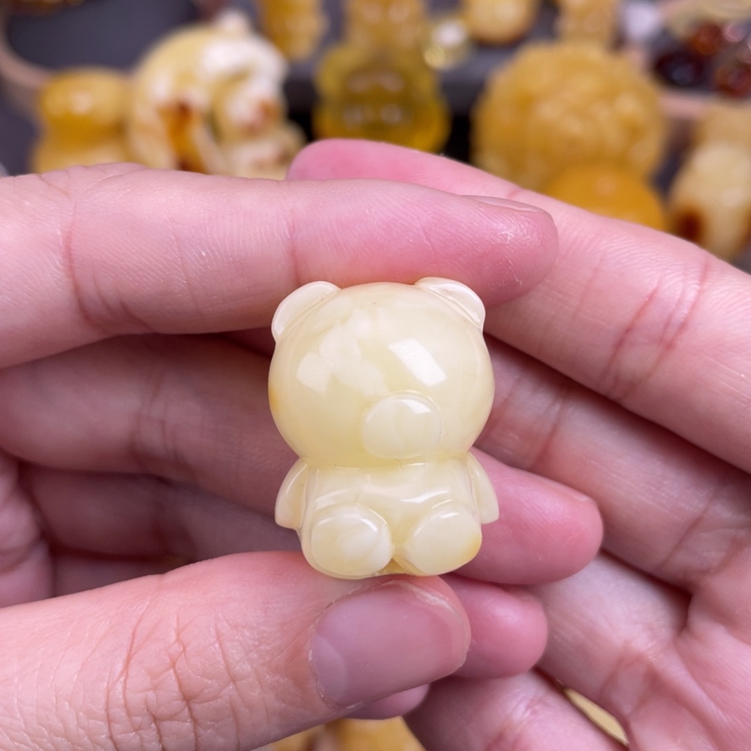 琥珀裸石未镶嵌蜜蜡