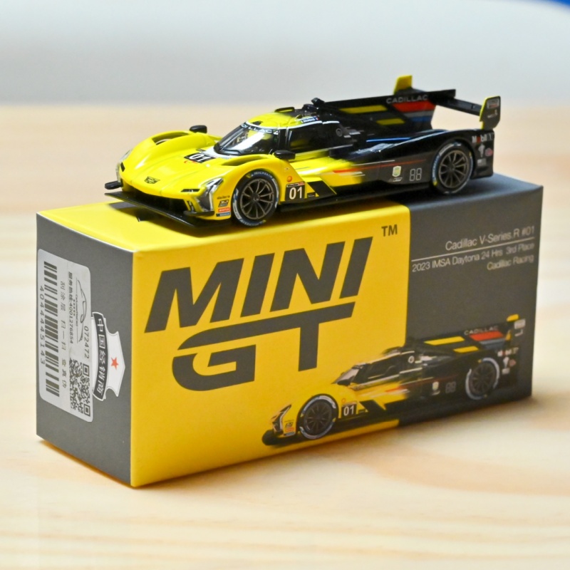 #708 MINI GT 1:64 凯迪拉克V-Series R #01勒芒赛车合金模型