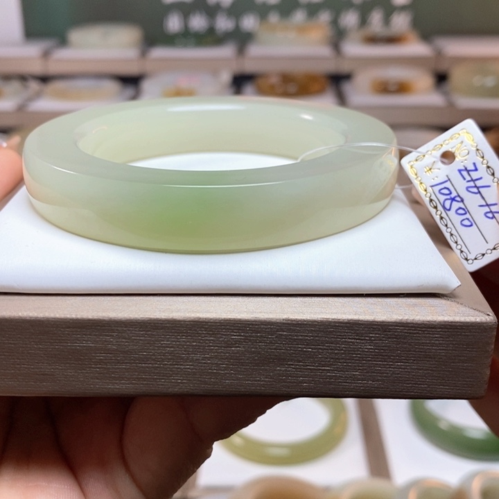 和田玉手镯54未镶嵌