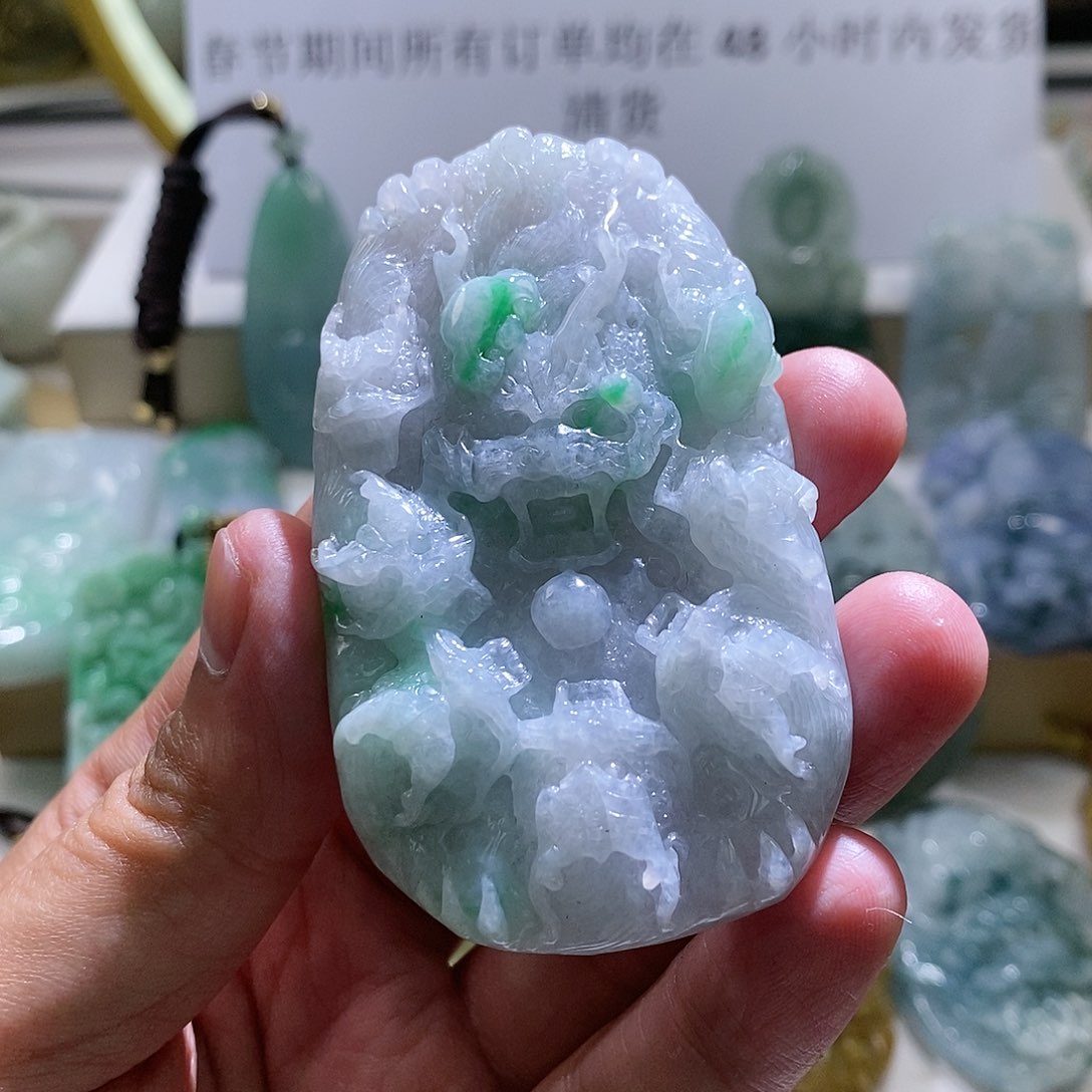 【闪购商品】翡翠颈饰未镶嵌九龙