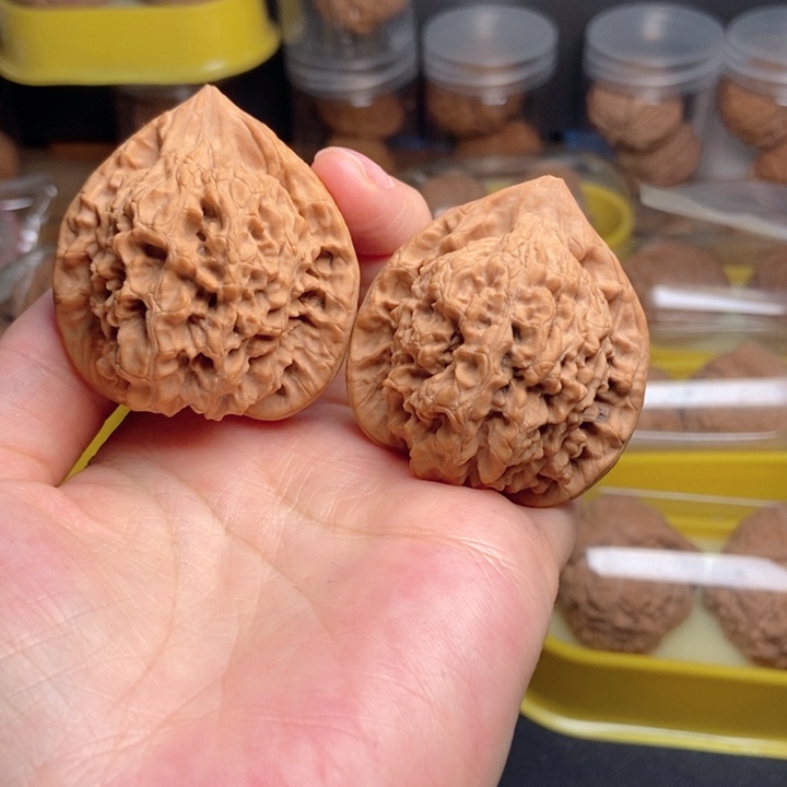 文玩核桃吊坠T****s官帽45尺