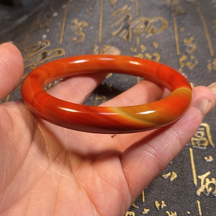 玛瑙/玉髓手镯未镶嵌晓*