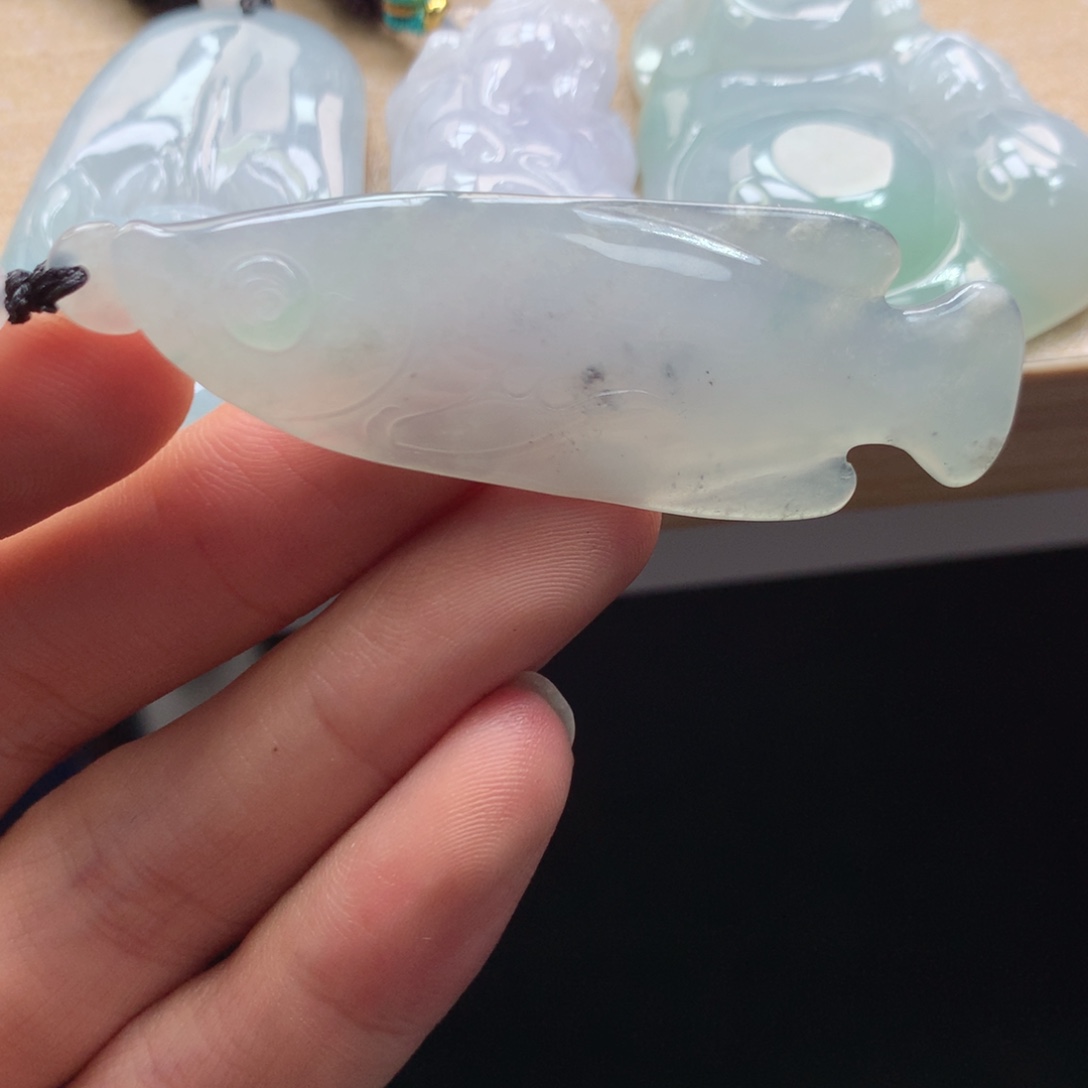 颈饰未镶嵌翡翠吊坠