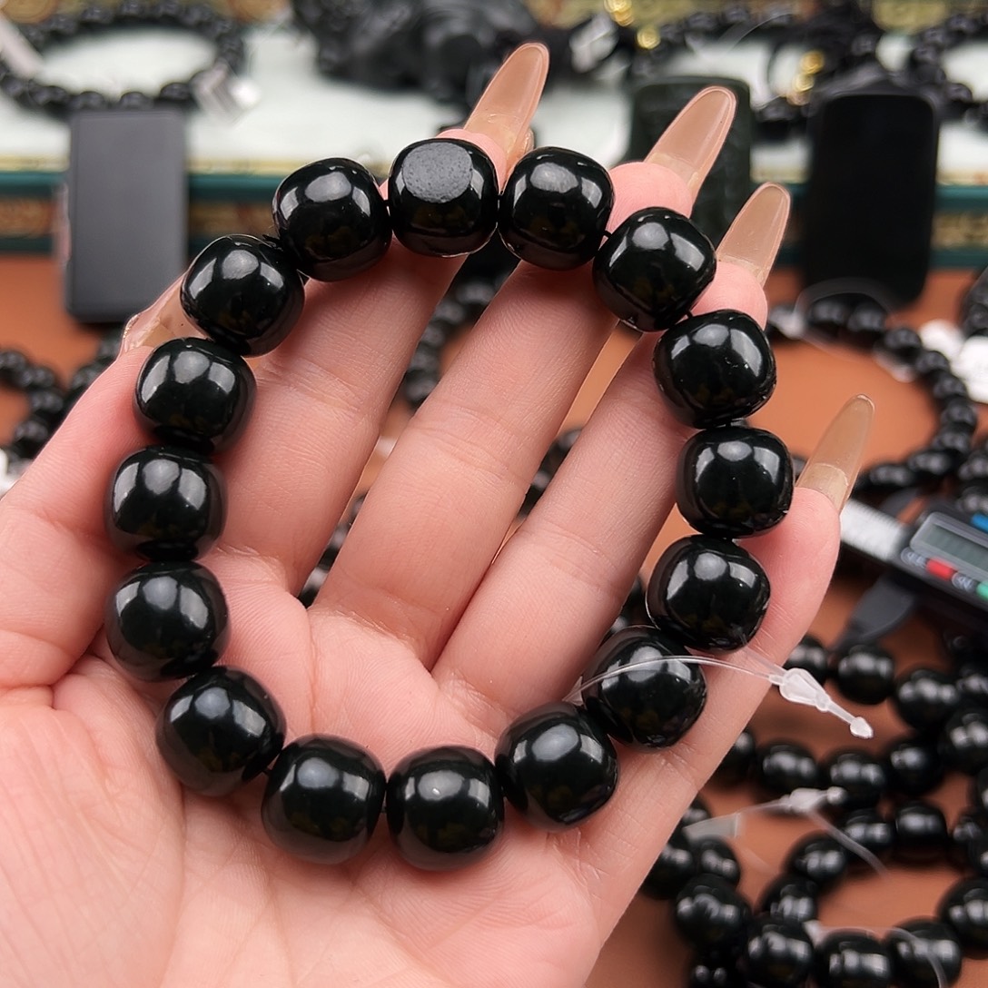 用***3和田玉未镶嵌手串