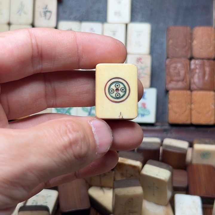 狼***心实心竹雕刻手把件