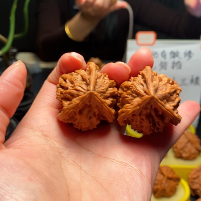 【闪购商品】把件桃核淞1号三棱，