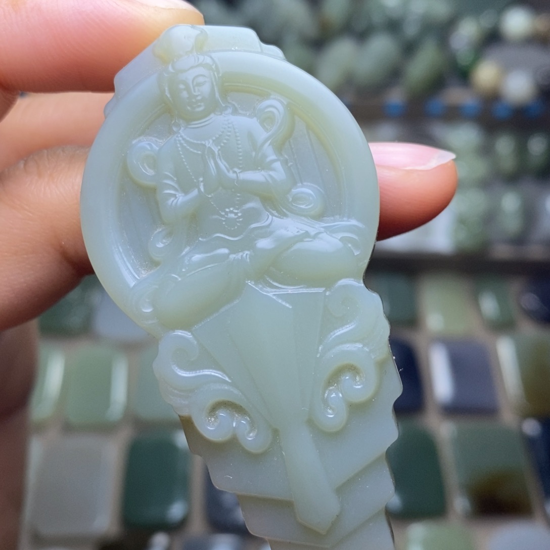 和田玉颈饰未镶嵌