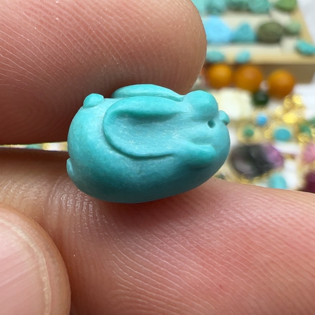 绿松石颈饰未镶嵌