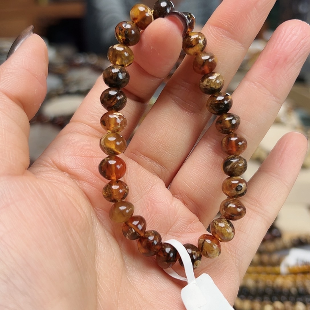 琥珀未镶嵌裸石抚顺琥珀八10041