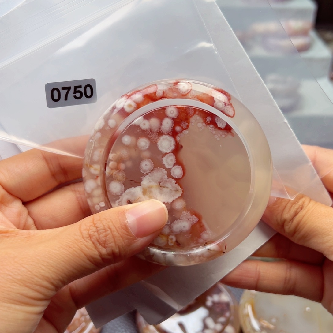 玛瑙/玉髓手镯未镶嵌用****8