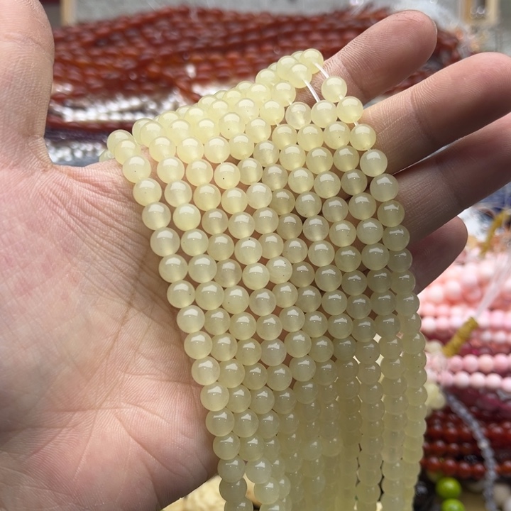 玛瑙/玉髓珠宝半成品未镶嵌一条6mm左右黄口和田玉珠