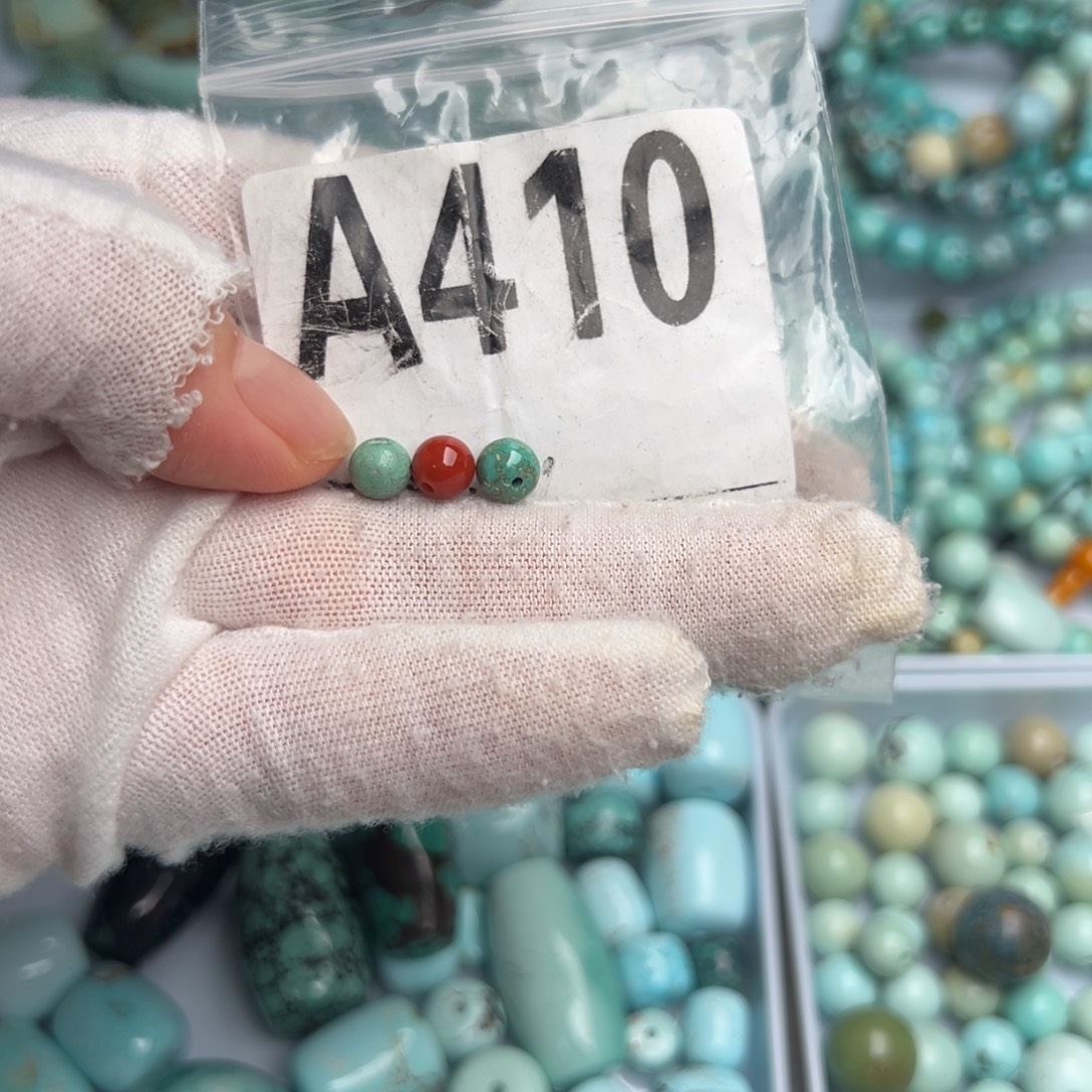 未镶嵌卡6圆珠一对南红玛瑙