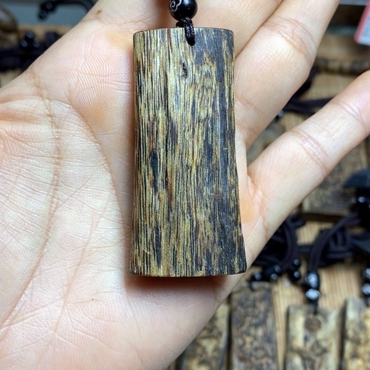 沉香手把件6.9克奇楠沉香素牌吊坠