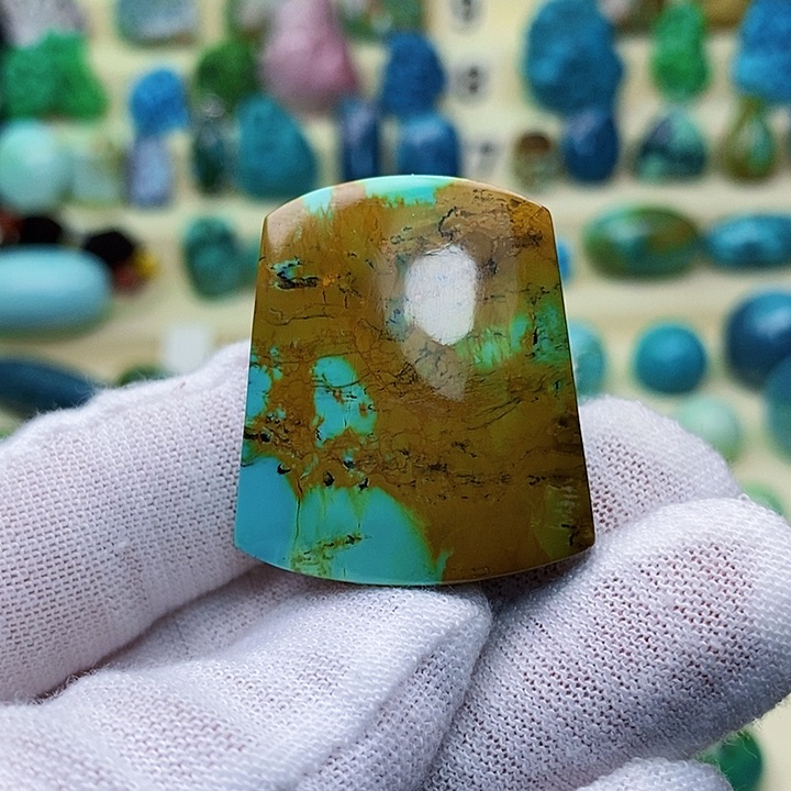 绿松石配饰未镶嵌