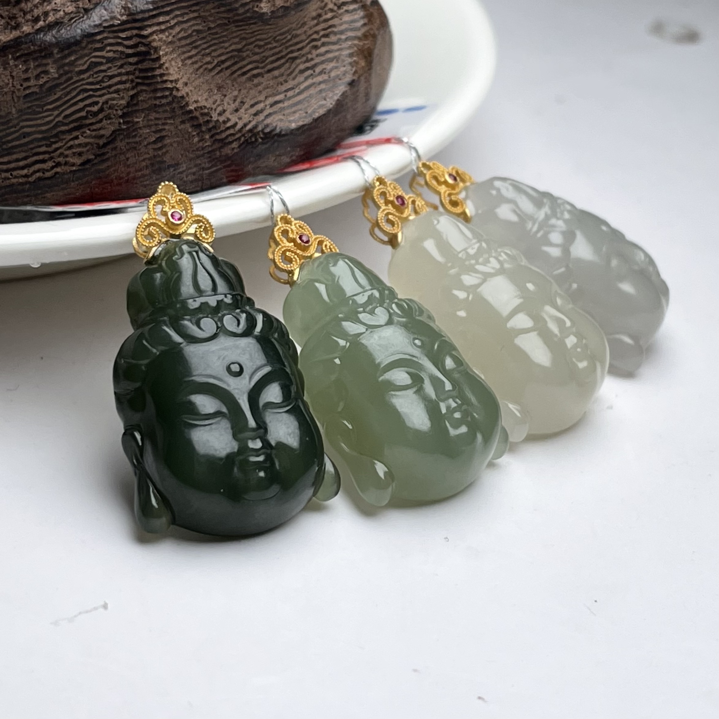 石惑珠宝+和田玉吊坠*多样性发一
