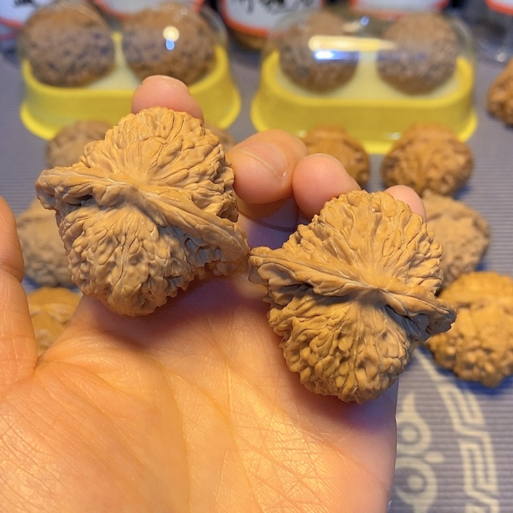 文玩核桃把件442四座楼44