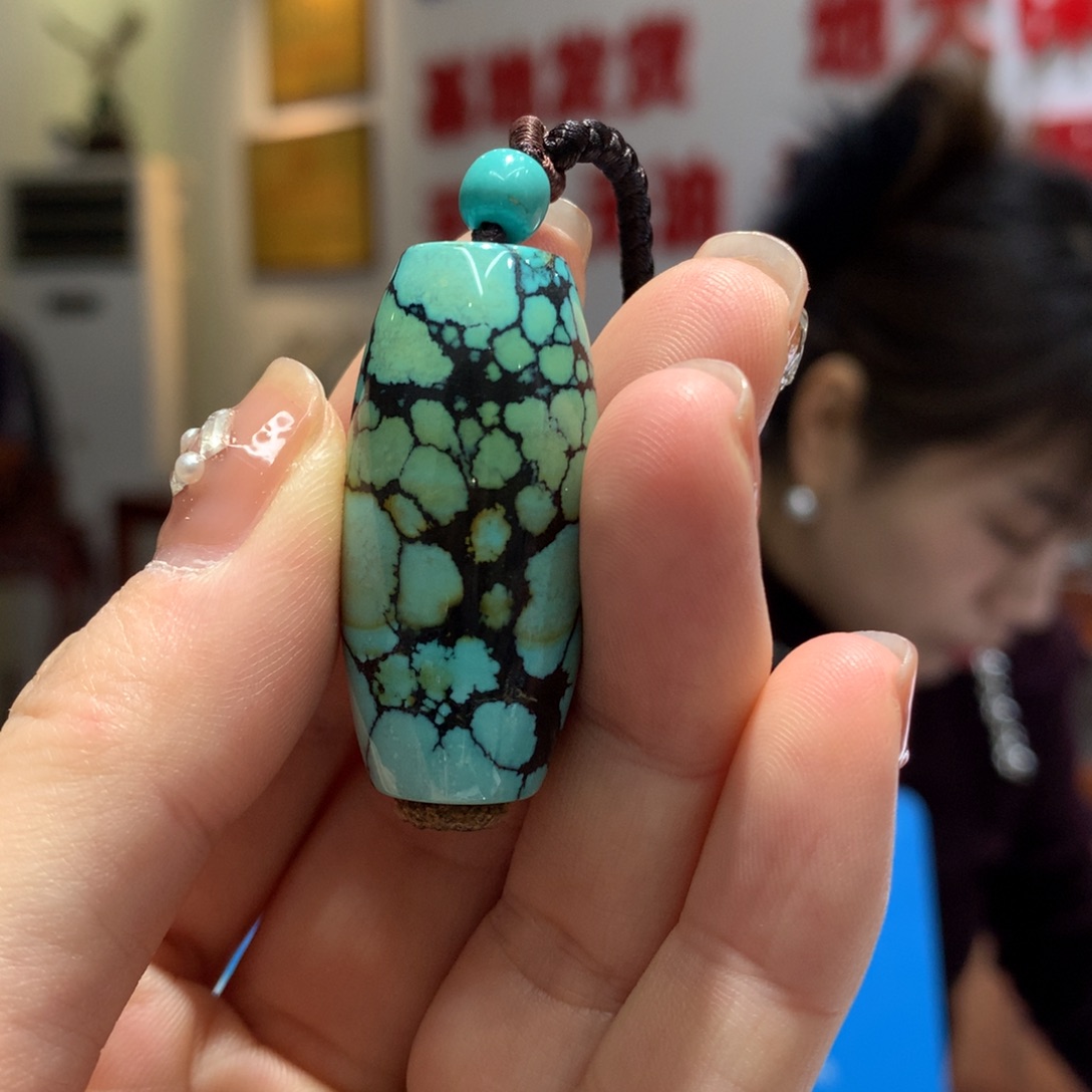 绿松石配饰未镶嵌