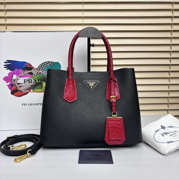 95新/普拉达/包包/250130IQ0022/C13341596837