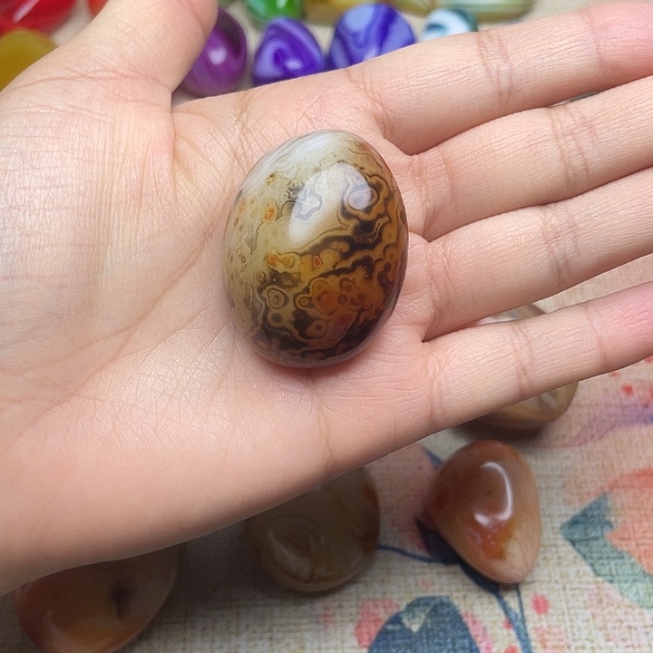 1***3玛瑙/玉髓未镶嵌珠宝半成品