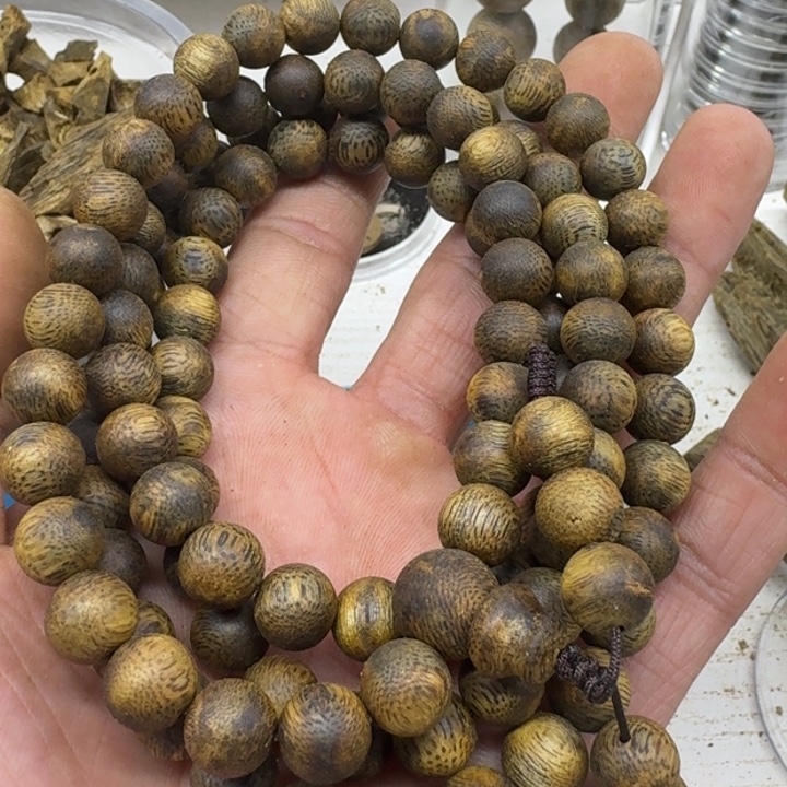 传***道沉香碎屑沉香棋楠圆珠41克