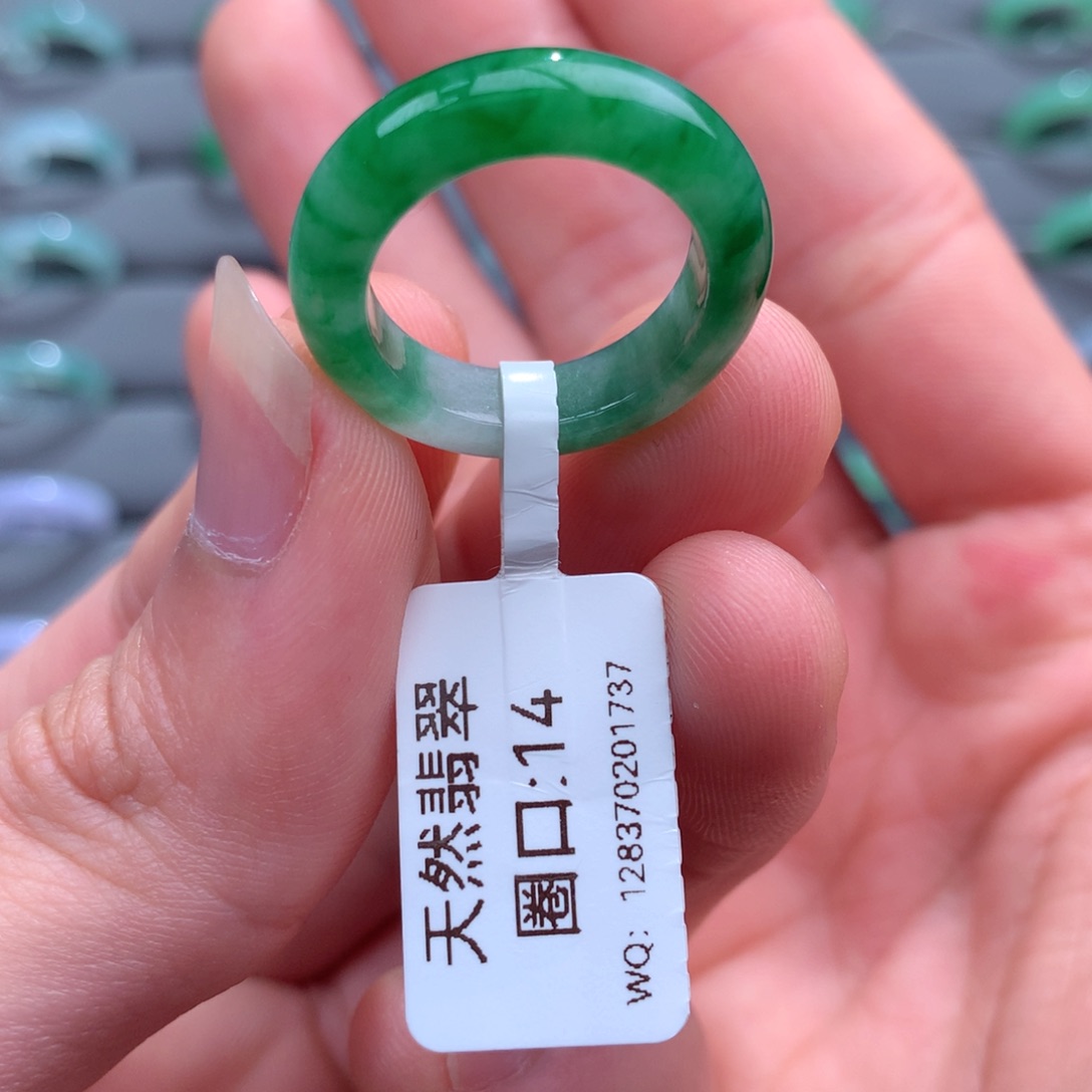翡翠戒指未镶嵌天然