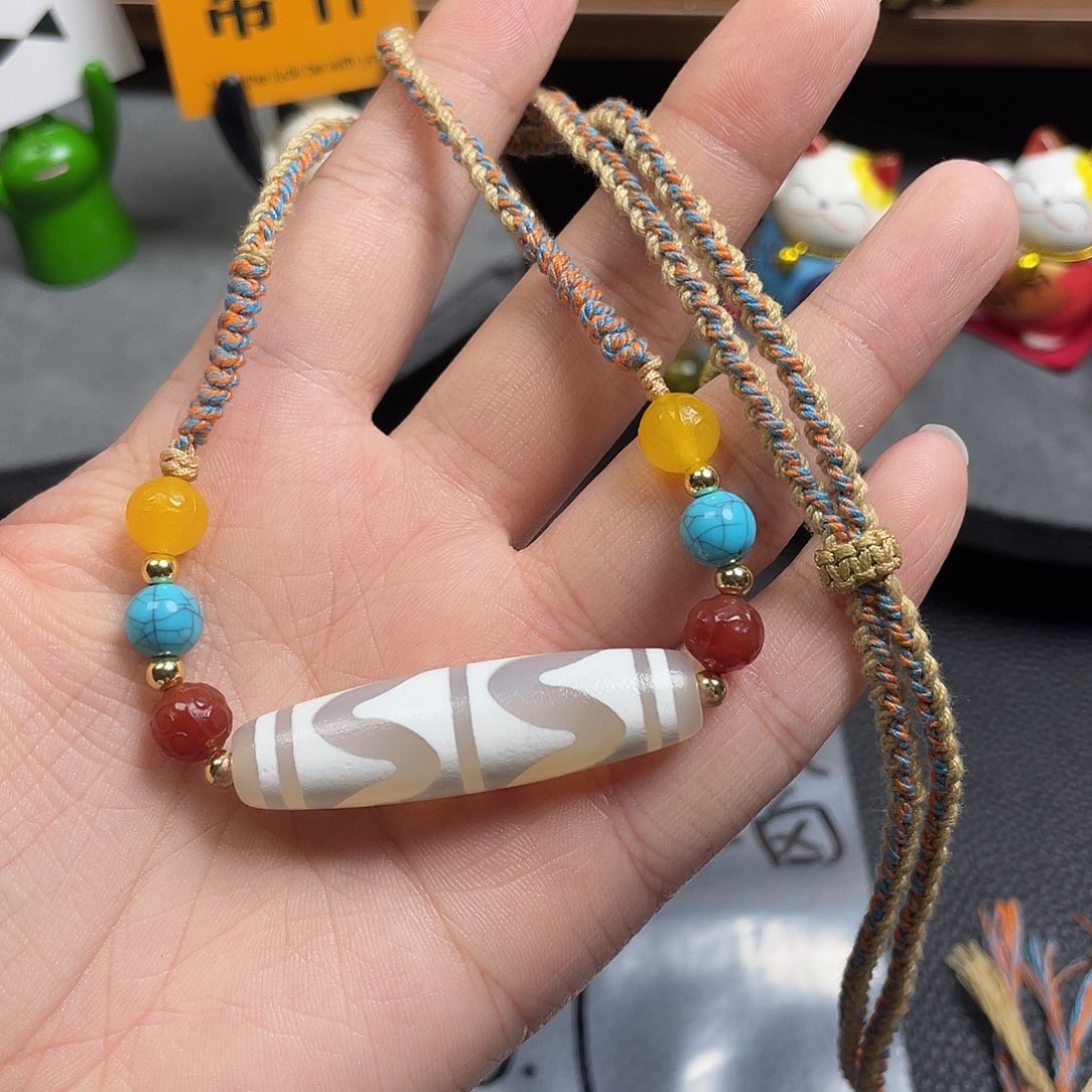 用***6玛瑙/玉髓未镶嵌颈饰