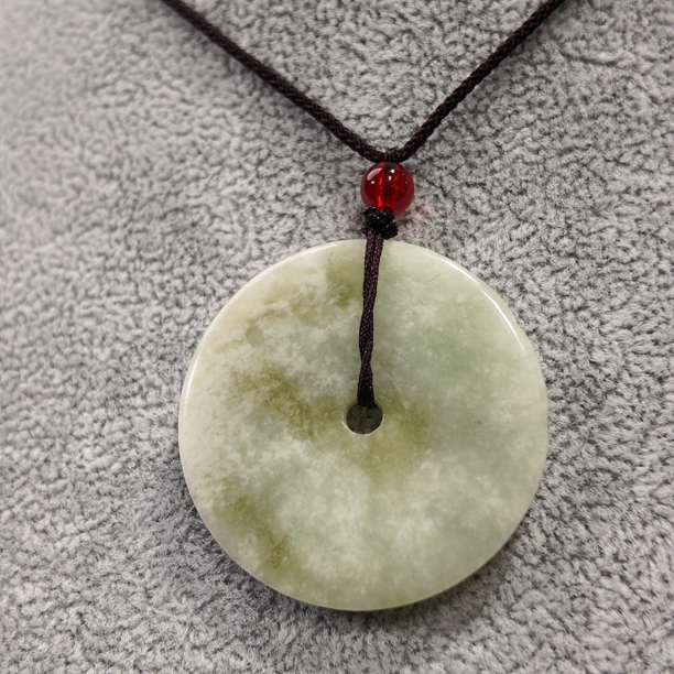 岫玉平安扣吊坠多样式随机发货