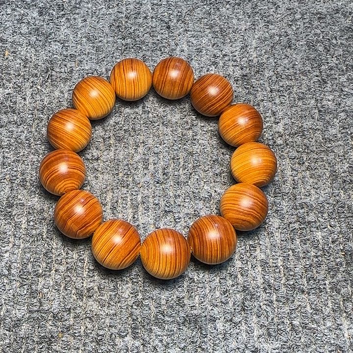 A***赵柏木（崖柏）全陈化老料把件