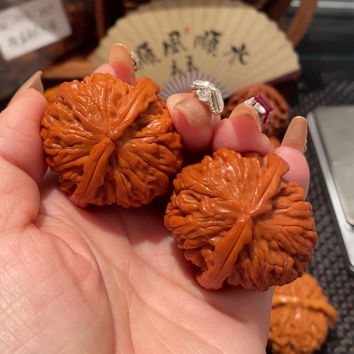 文玩核桃吊坠40白狮子729