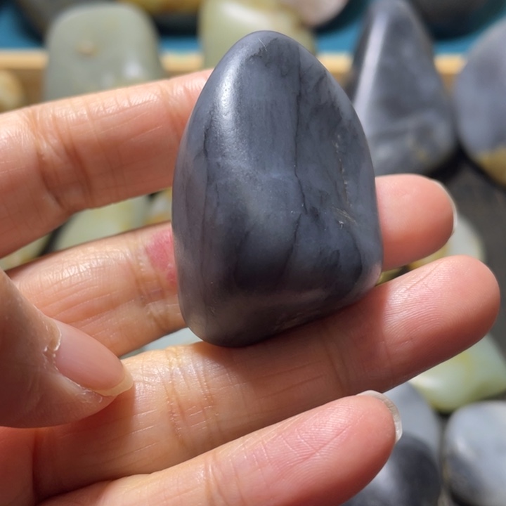 磊***哥和田玉未镶嵌颈饰